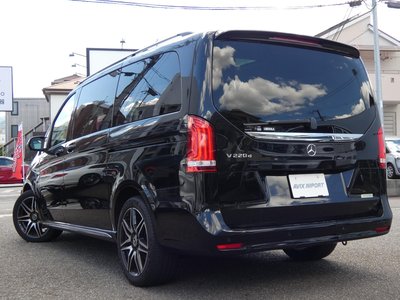 صورة 2 لـ 2023 Mercedes-BENZ V-CLASS