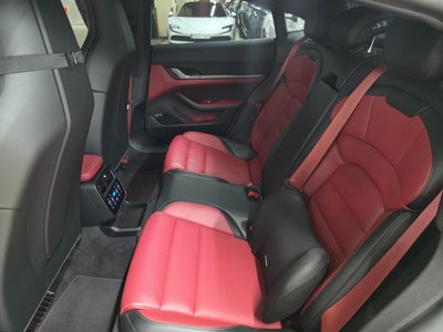 صورة مصغرة 14 لـ 2024 Porsche TAYCAN