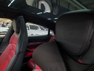 صورة مصغرة 15 لـ 2024 Porsche TAYCAN