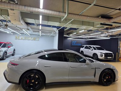 صورة مصغرة 13 لـ 2024 Porsche TAYCAN