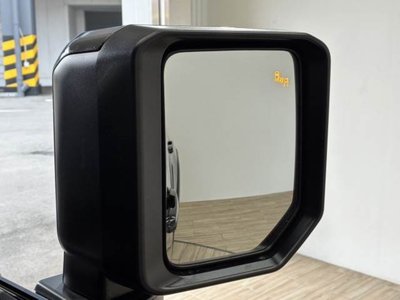 TOYOTA LAND CRUISER 250 - 7