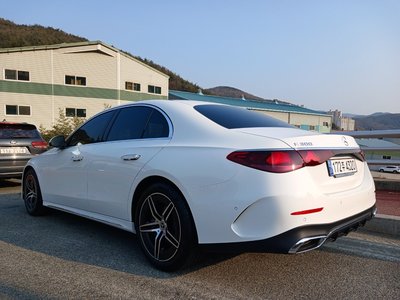 MERCEDES-BENZ E-CLASS - 3