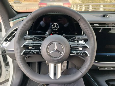 MERCEDES-BENZ E-CLASS - 5