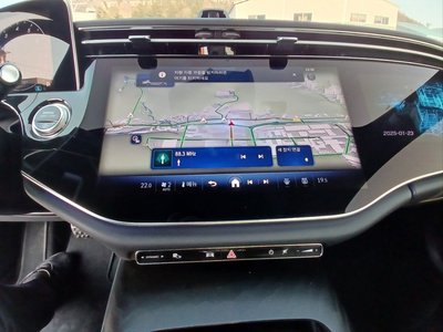 MERCEDES-BENZ E-CLASS - 9