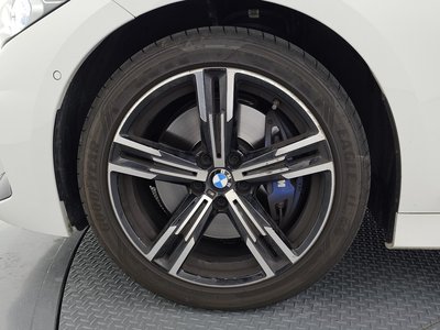 BMW 3 SERIES - 6