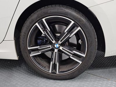 BMW 3 SERIES - 8