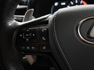 صورة مصغرة 32 لـ 2017 Lexus LC