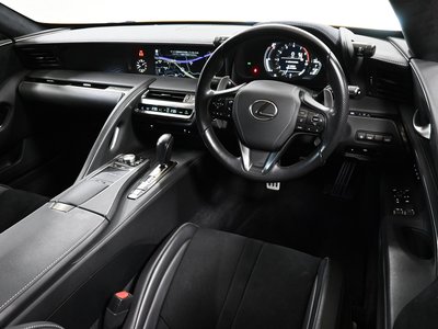 صورة مصغرة 11 لـ 2017 Lexus LC