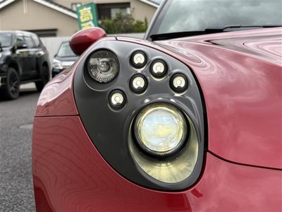 صورة 9 لـ 2015 ALFA Romeo 4C