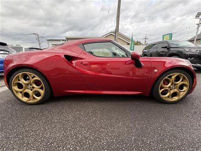 صورة 4 لـ 2015 ALFA Romeo 4C