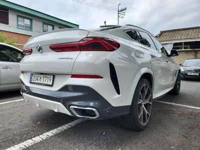 2021 BMW X6 — фото 9
