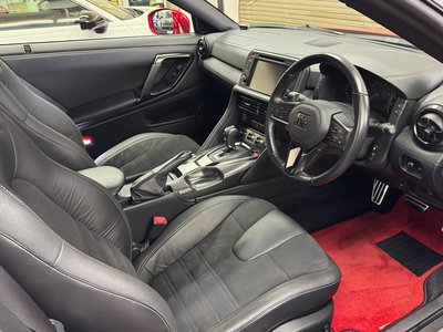 NISSAN GT-R - 9