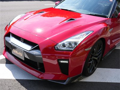 NISSAN GT-R - 8