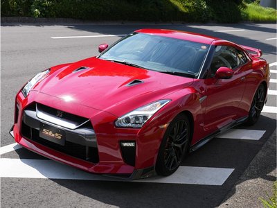 NISSAN GT-R - 3