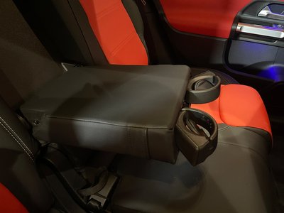 2025 Mercedes-BENZ GLB 缩略图 28