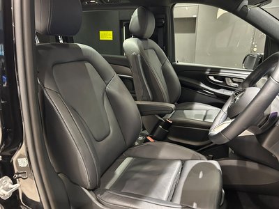 صورة 7 لـ 2024 Mercedes-BENZ V-CLASS