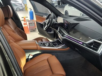 2026 BMW X7 thumbnail 13