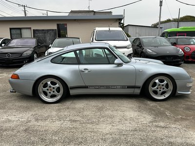 PORSCHE 911 - 4