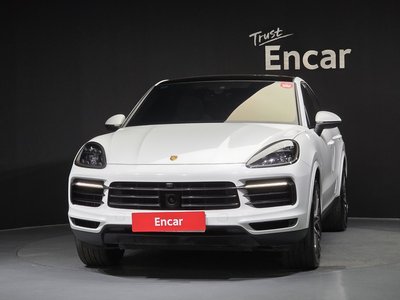 صورة 2 لـ 2022 Porsche CAYENNE