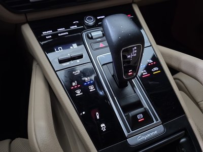 2022 Porsche CAYENNE 缩略图 12