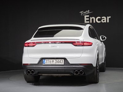 صورة 4 لـ 2022 Porsche CAYENNE