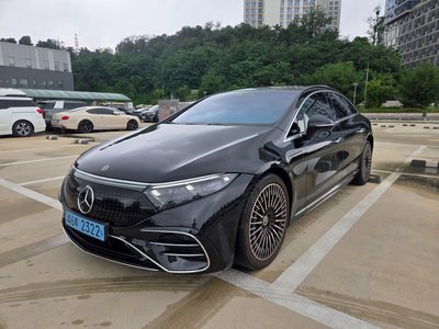 2023 Mercedes-BENZ EQS photo 2