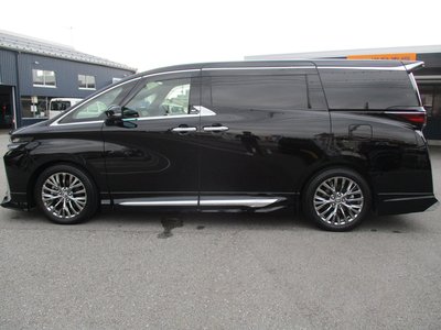 2025 Toyota VELLFIRE — фото 6