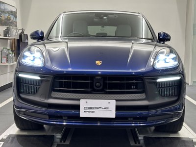PORSCHE MACAN - 2