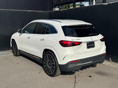 MERCEDES-BENZ GLA - 6