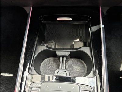 2022 Mercedes-BENZ GLB AMG — миниатюра 26