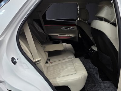2025 Genesis GV70 — миниатюра 12