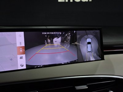 2025 Genesis GV70 — миниатюра 15