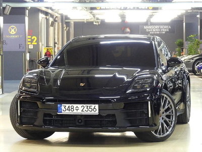 PORSCHE PANAMERA - 1