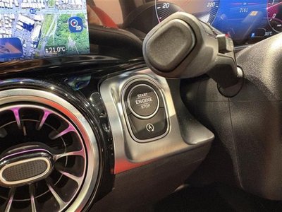 2025 Mercedes-BENZ GLB — миниатюра 21