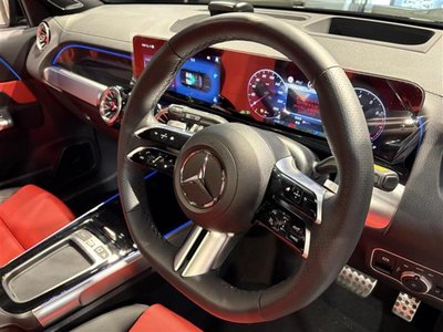2025 Mercedes-BENZ GLB — миниатюра 16