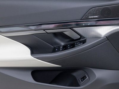صورة مصغرة 14 لـ 2026 BMW 5 SERIES