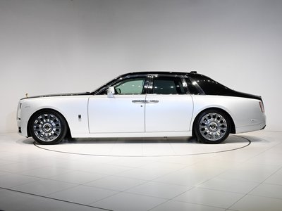 2018 ROLLS-ROYCE PHANTOM photo 4