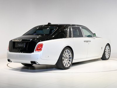 2018 ROLLS-ROYCE PHANTOM photo 2