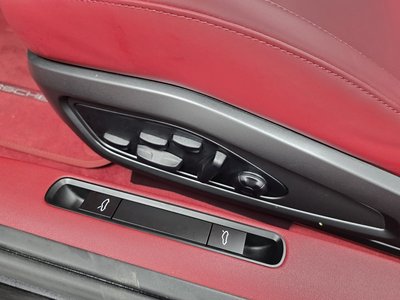 2025 Porsche 911 — миниатюра 30