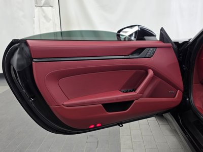 2025 Porsche 911 — миниатюра 14