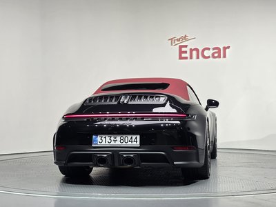 صورة 3 لـ 2025 Porsche 911
