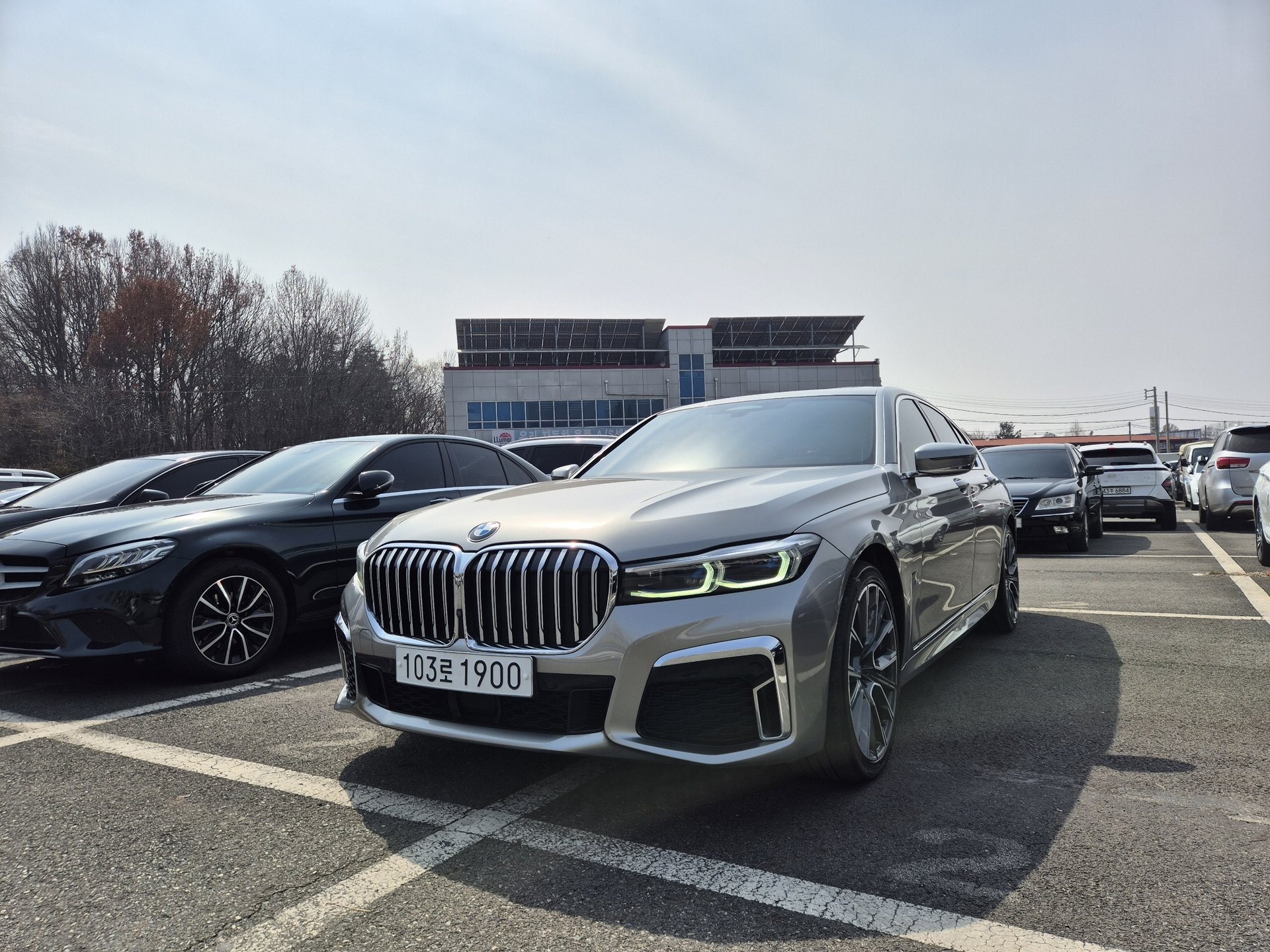 BMW 7 SERIES - View 1