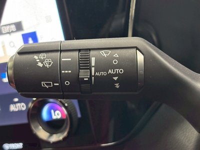 2023 Lexus NX thumbnail 39