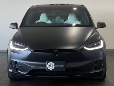 TESLA MODEL X - 10
