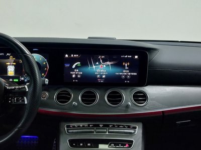 MERCEDES-BENZ E-CLASS - 4