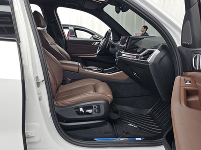 2023 BMW X5 thumbnail 17