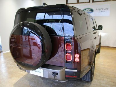 LAND ROVER DEFENDER - 7
