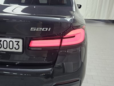 BMW 5 SERIES - 10