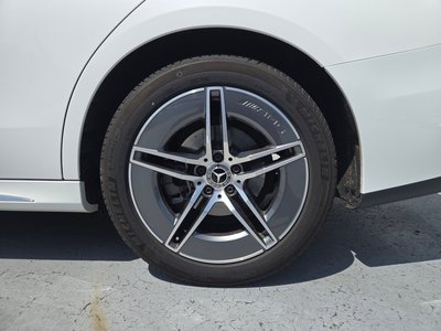 MERCEDES-BENZ E-CLASS - 9