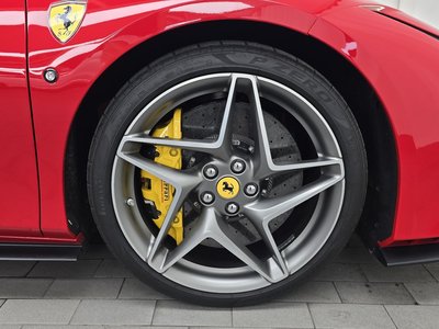 صورة 8 لـ 2022 FERRARI F8 SPIDER